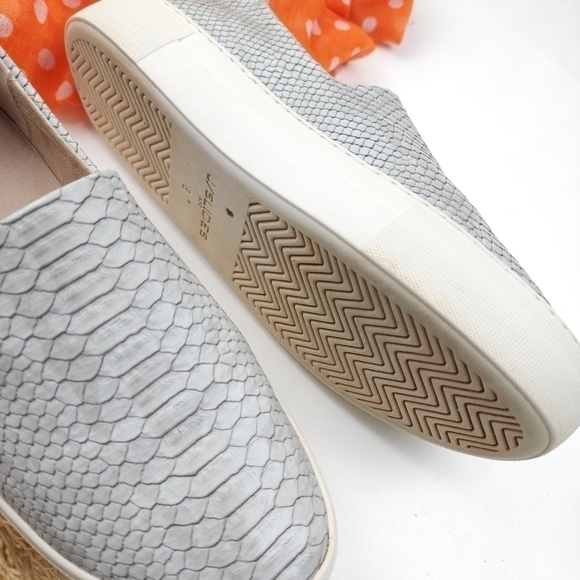 J Slides Grey Leather Embossed Loafers Sz 8m - Picture 4 of 7